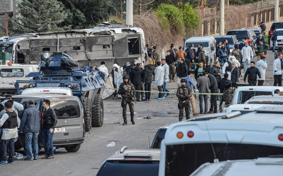 Έκρηξη στο Ντιγιάρμπακιρ της Τουρκίας- Πληροφορίες για τραυματίες (εικόνες,βίντεο)